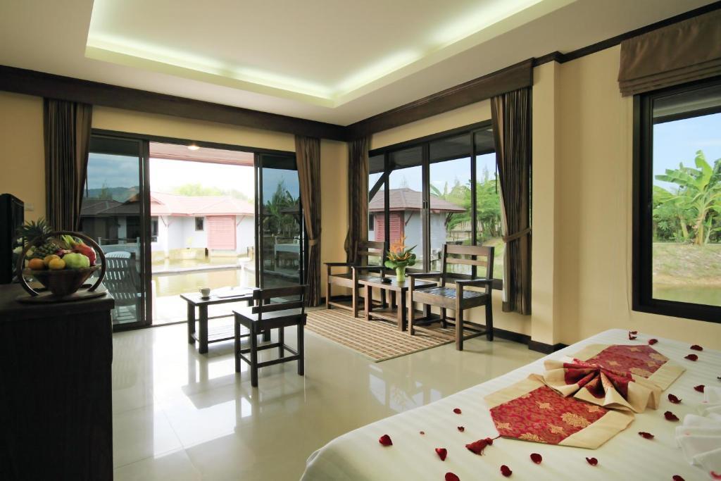 The Villa Laemhin Lagoon Resort プーケット エクステリア 写真