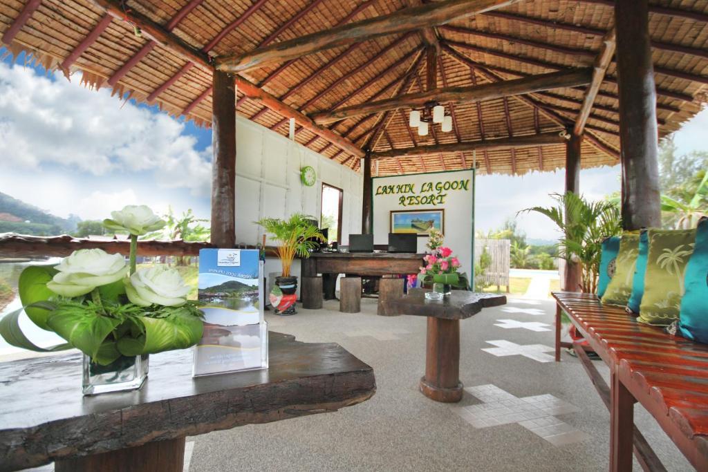 The Villa Laemhin Lagoon Resort プーケット エクステリア 写真
